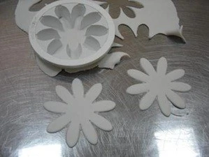 Делаем вырубки.jpg Делаем вырубки.jpg