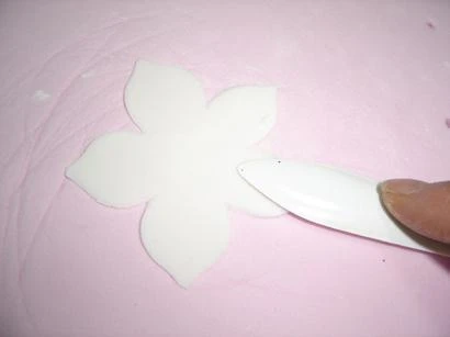 Нарцисс из мастики - 3.JPG Нарцисс из мастики - 3.JPG