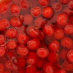 картинка Черешня с веточкой в сиропе, красная, 20мм., банка 3кг. 