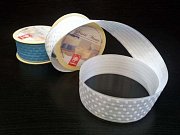 картинка Лента атласная с рисунком, белая, 45мм., 10м. 