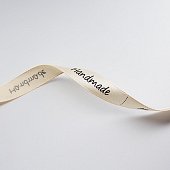 картинка Лента атласная "handmade", светлый персик, 18,8м*h1,2см. картинка Лента атласная "handmade", светлый персик, 18,8м*h1,2см.